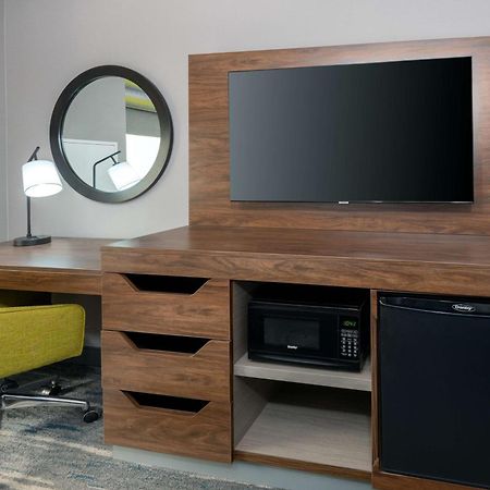 Hampton Inn & Suites Cleveland-Beachwood Bagian luar foto