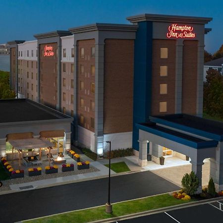 Hampton Inn & Suites Cleveland-Beachwood Bagian luar foto