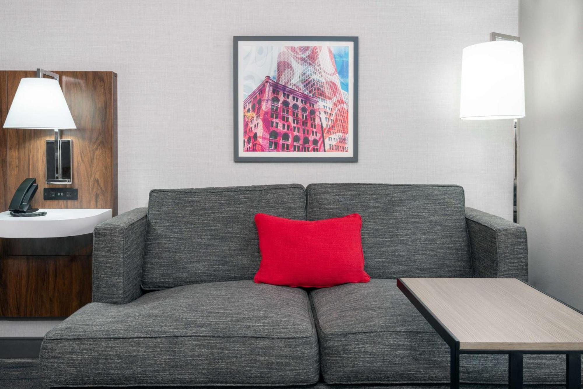 Hampton Inn & Suites Cleveland-Beachwood Bagian luar foto