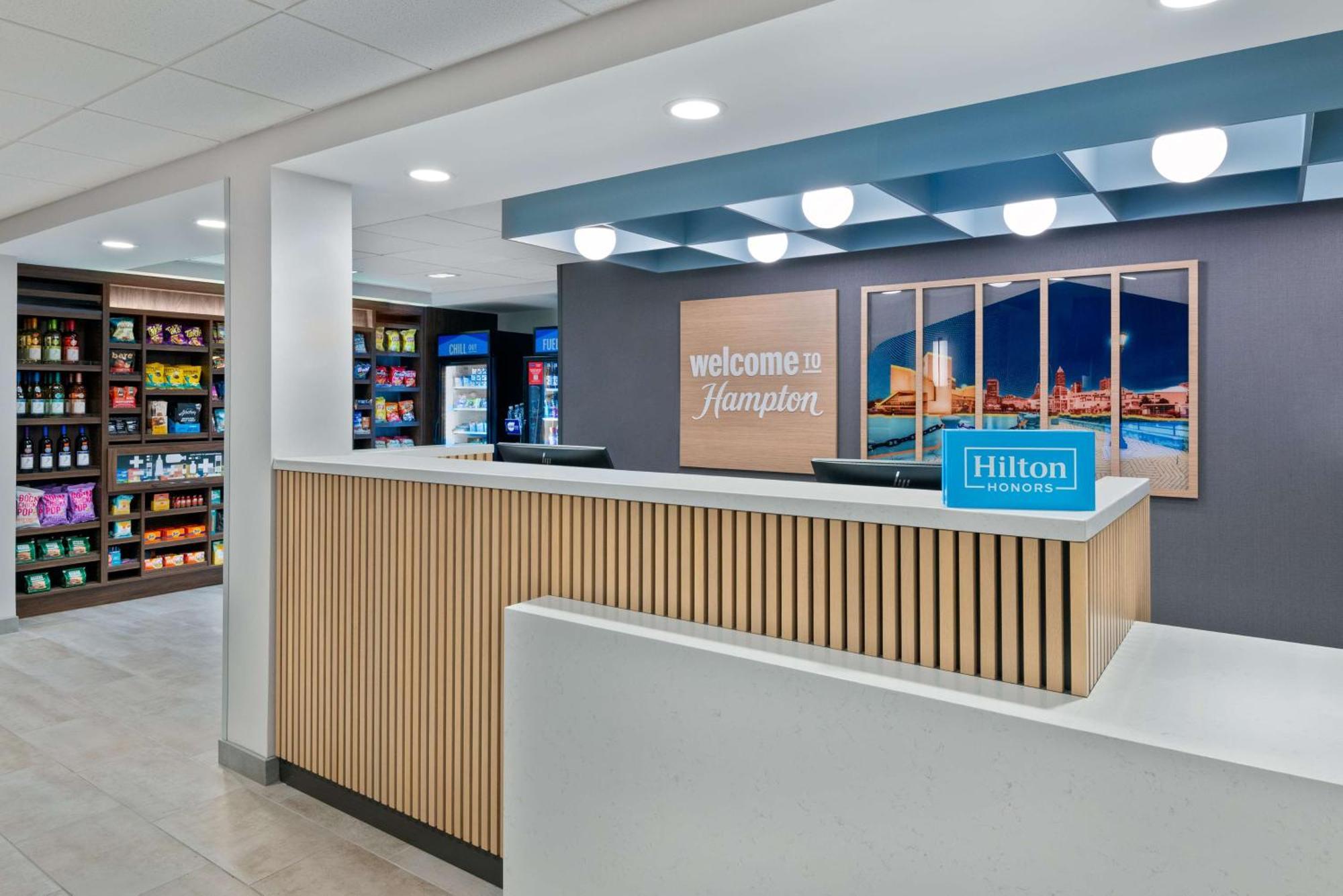 Hampton Inn & Suites Cleveland-Beachwood Bagian luar foto