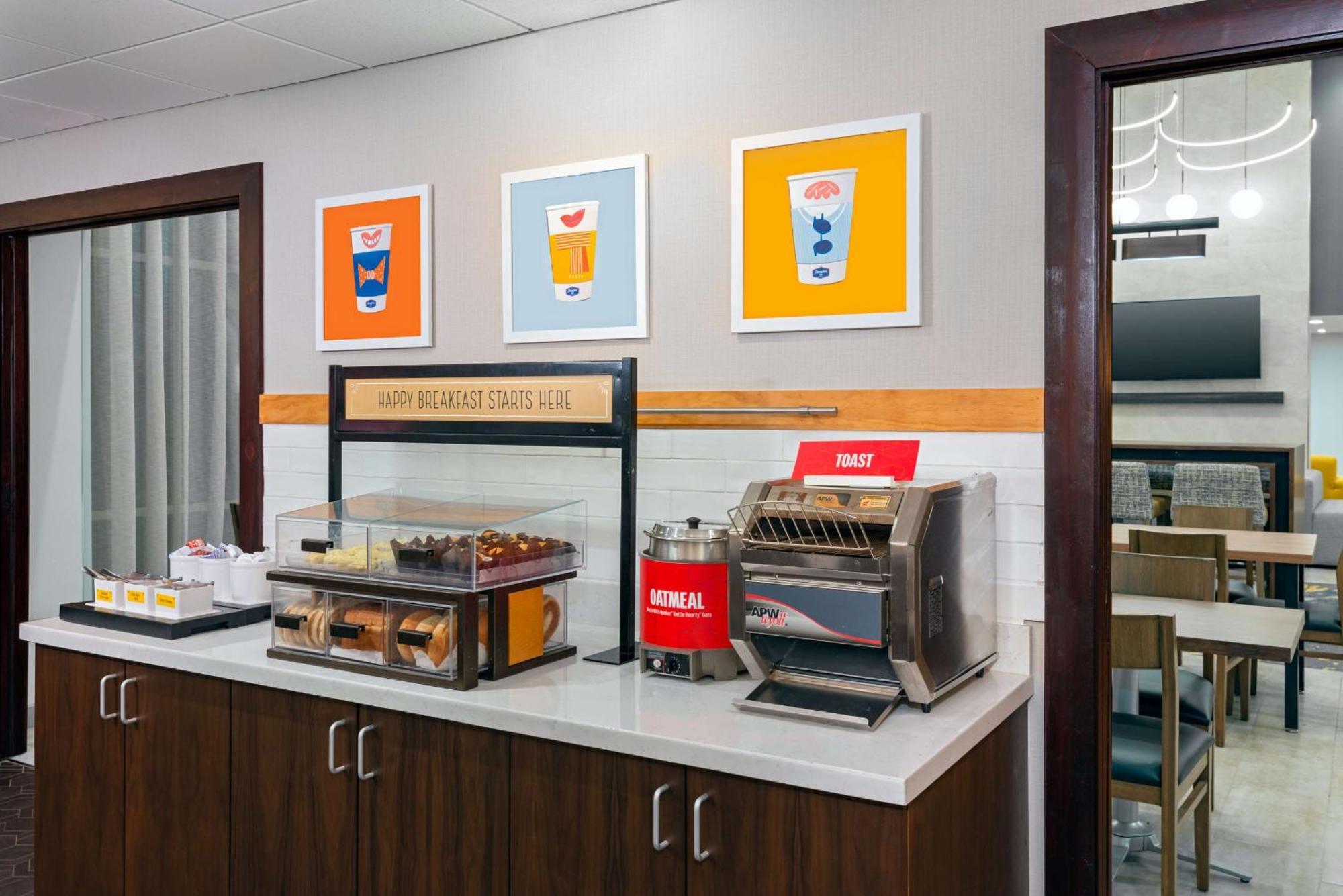 Hampton Inn & Suites Cleveland-Beachwood Bagian luar foto