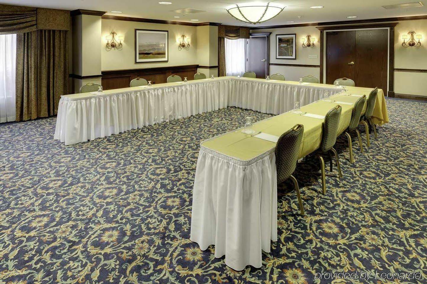 Hampton Inn & Suites Cleveland-Beachwood Bagian luar foto